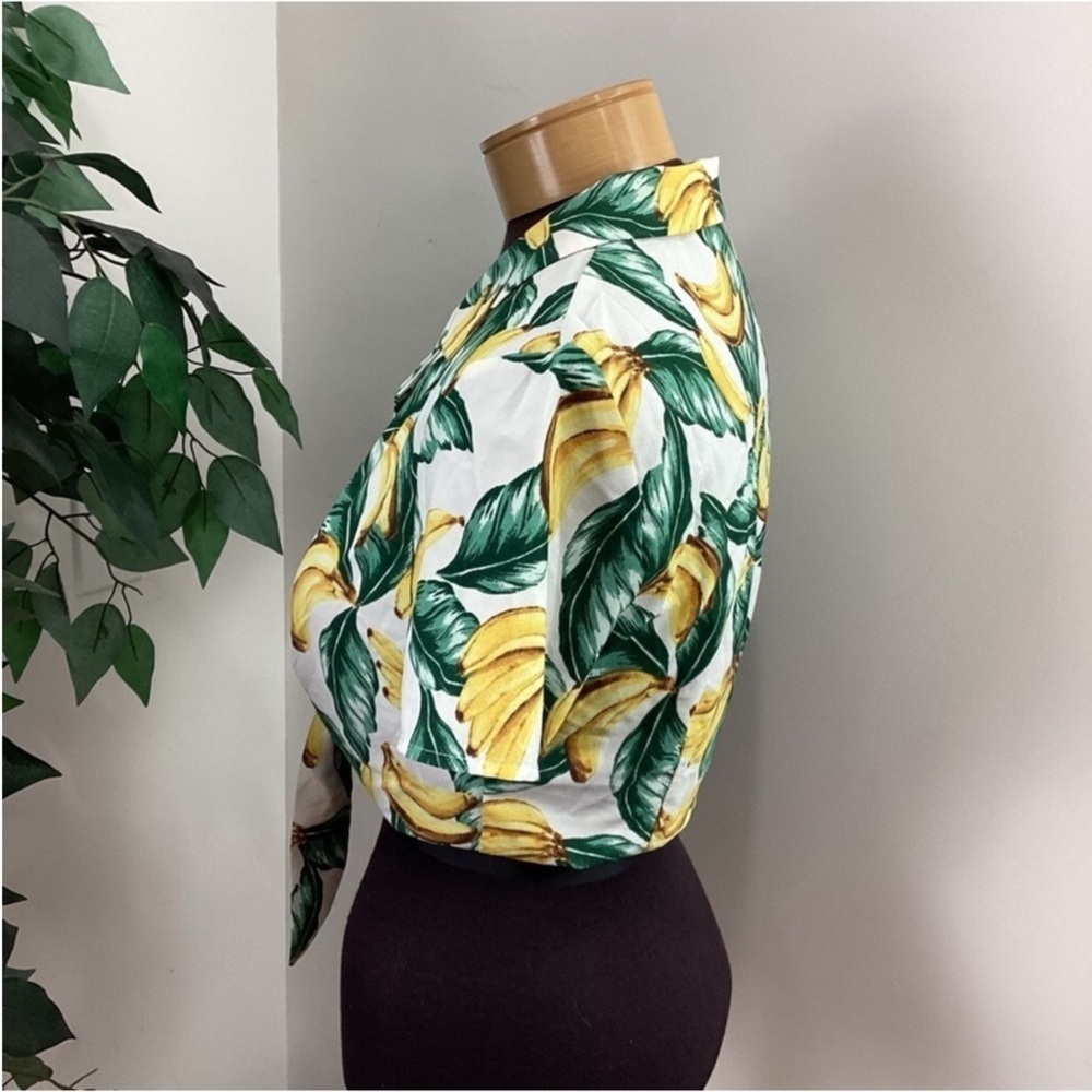 Forever 21 banana theme button tie front cropped top Woman’s size small - Picture 3 of 13